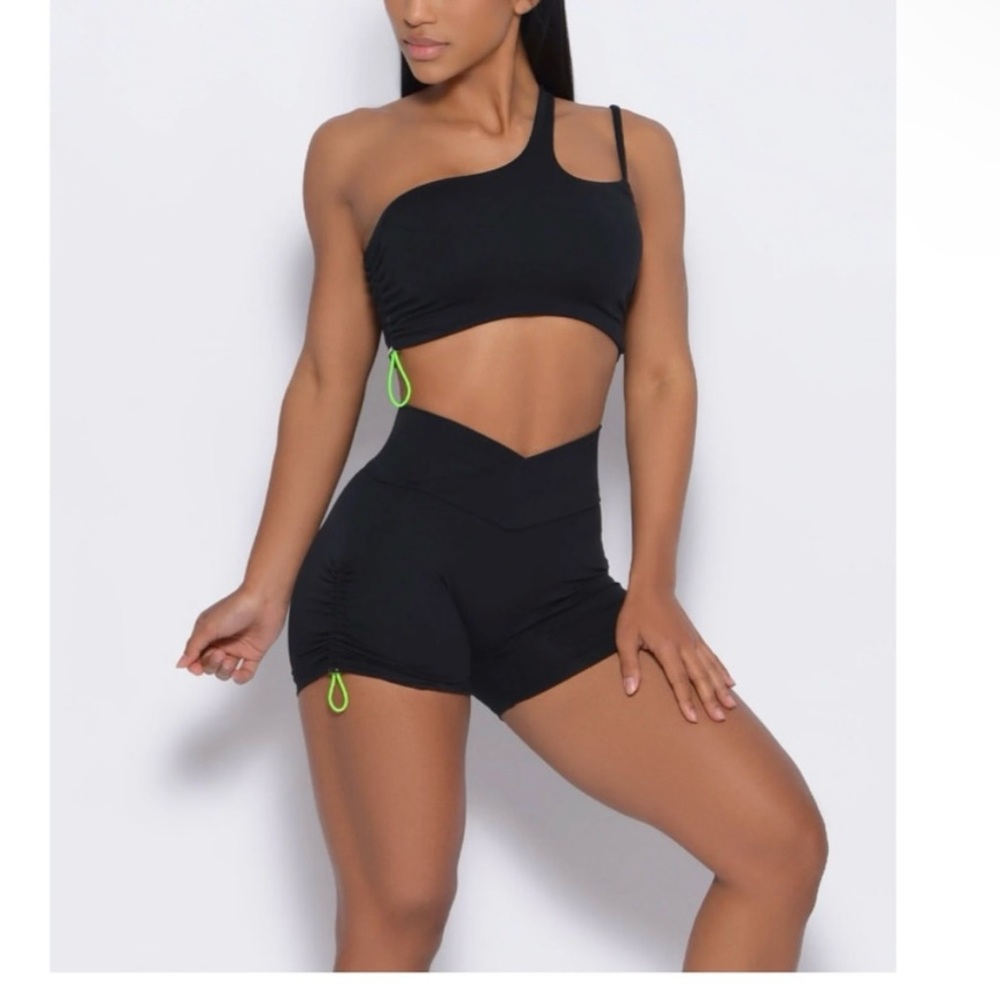 Bombshell sportswear lateral scrunch top size S